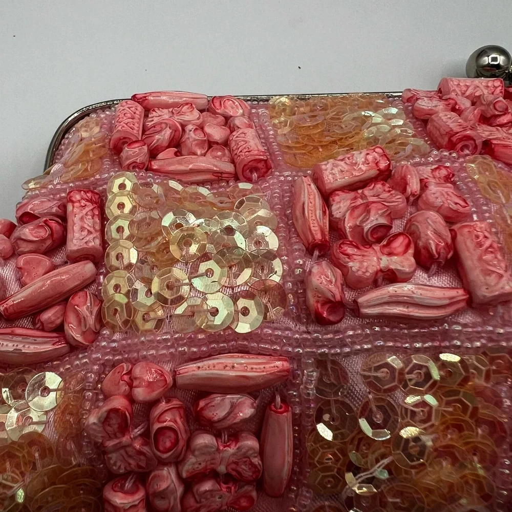 Beaded Pink Sequin Kisslock Clutch - Picture 6 of 9